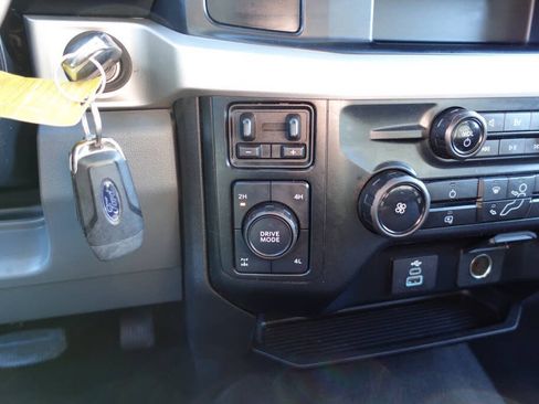 Used 2023 Ford F250 XLT AWD/4WD image 41