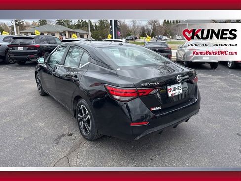 Used 2025 Nissan Sentra SV image 7
