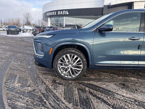 New 2026 Buick Enclave Avenir w/ Super Cruise Package image 5