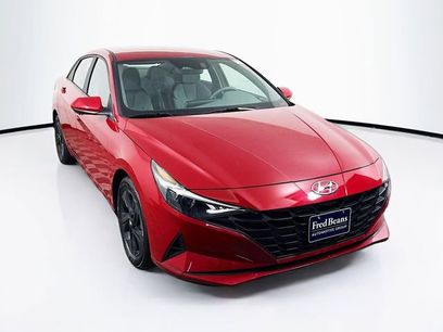 Used 2023 Hyundai Elantra SEL w/ Preferred Accessory Package