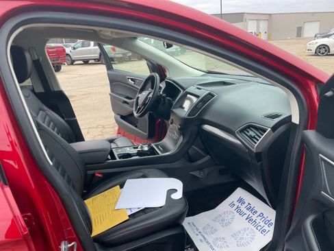 Certified 2020 Ford Edge SEL w/ Convenience Package image 17