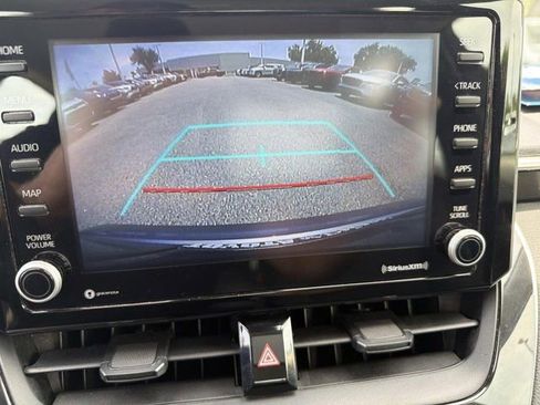 Used 2022 Toyota Corolla LE FWD image 28