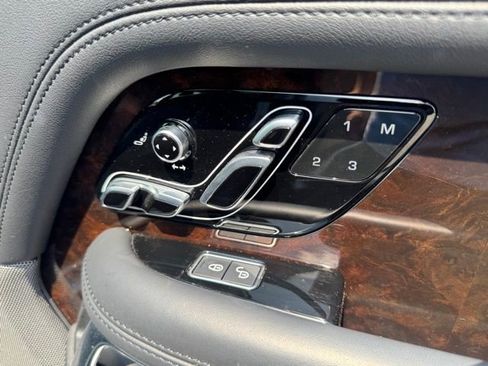 Used 2019 Land Rover Range Rover Supercharged image 18