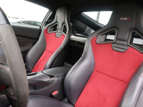 Used 2019 Nissan 370Z NISMO image 18