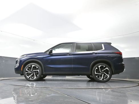 Used 2024 Mitsubishi Outlander SE image 56