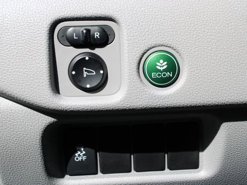 Used 2016 Honda Pilot EX image 25