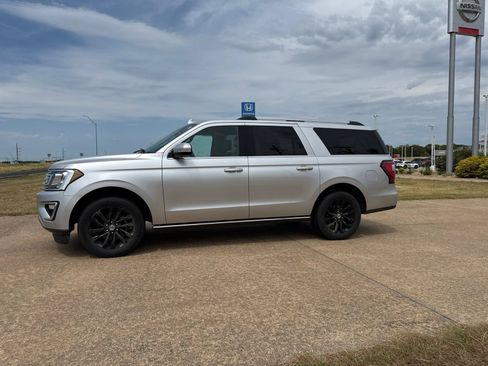 Used 2019 Ford Expedition Max Limited AWD/4WD image 4