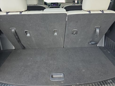 Certified 2022 Kia Telluride SX w/ Towing Package image 10