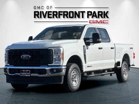 Used 2024 Ford F250 XL w/ 360-Degree Camera Package AWD/4WD image 7
