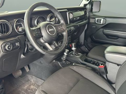 Used 2023 Jeep Wrangler Unlimited Sport AWD/4WD image 9