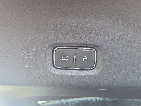 Used 2025 Ford Expedition Max Active AWD/4WD image 16