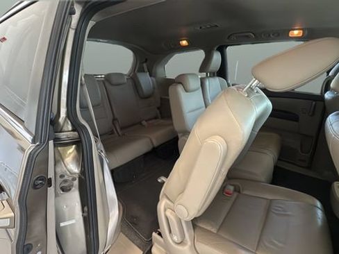 Used 2012 Honda Odyssey EX-L image 18
