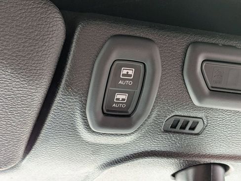 Certified 2022 Jeep Wrangler Unlimited Sport w/ Sun And Sound Package image 19