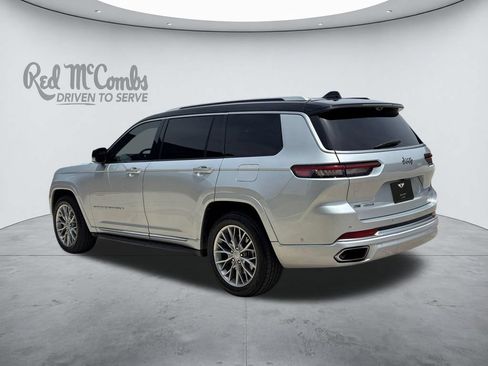 Used 2022 Jeep Grand Cherokee L Summit w/ Advanced Protech Group IV AWD/4WD image 3