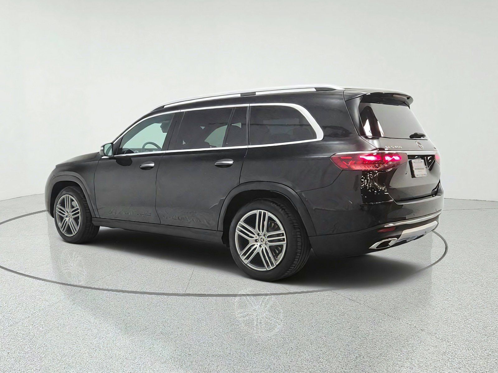 Certified 2026 Mercedes-Benz GLS 450 4MATIC image 7