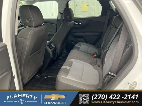 Used 2023 Chevrolet Blazer LT image 11