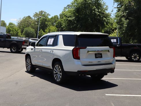 Used 2021 GMC Yukon Denali w/ Denali Ultimate Package AWD/4WD image 7