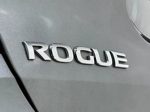 Used 2019 Nissan Rogue SL AWD/4WD image 42