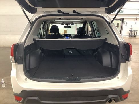 Used 2023 Subaru Forester Premium AWD/4WD image 19