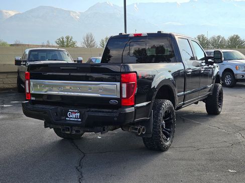Used 2022 Ford F350 Limited AWD/4WD image 3