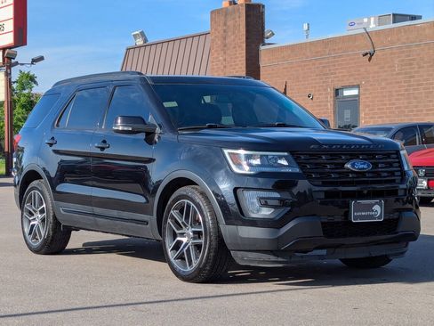 Used 2017 Ford Explorer Sport AWD/4WD image 5