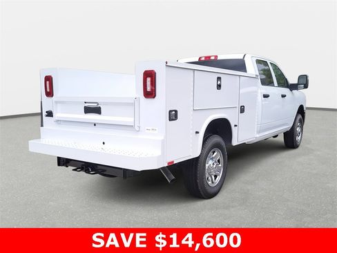 Used 2024 RAM 2500 Tradesman w/ Chrome Appearance Group image 5