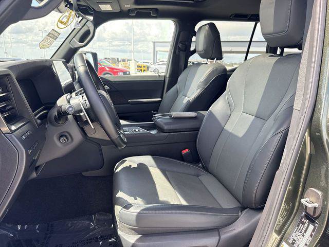 Certified 2025 Lexus GX 550 w/ Cold Area Package AWD/4WD image 11