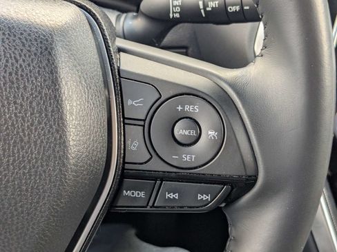 Used 2023 Toyota Venza XLE AWD/4WD image 27