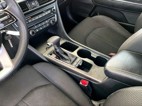 Used 2020 Kia Optima LX FWD image 15