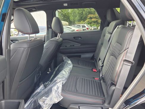New 2026 Nissan Pathfinder Rock Creek AWD/4WD image 4