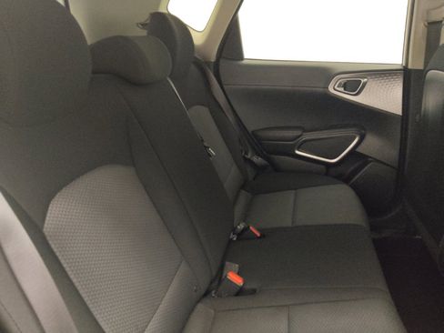 Used 2022 Kia Soul LX FWD image 19