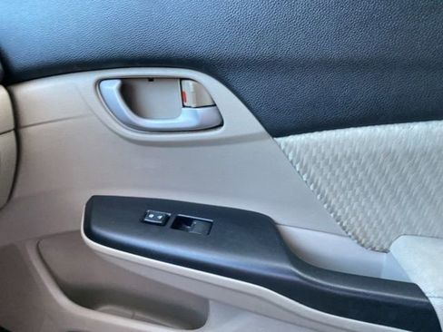 Used 2015 Honda Civic LX image 27