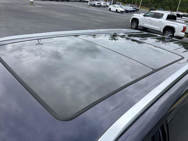 Certified 2024 Toyota Grand Highlander FWD image 10