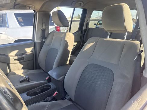Used 2015 Nissan Xterra S w/ Value Package RWD image 7
