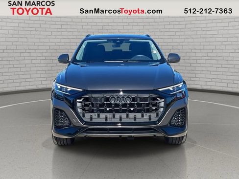 Used 2025 Audi Q8 Premium Plus image 2
