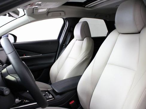 Used 2025 MAZDA CX-30 AWD 2.5 S w/ Preferred Package image 13