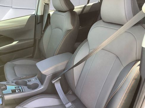 Certified 2025 Subaru Crosstrek 2.5i Limited w/ Crosstrek Mirror Package image 8