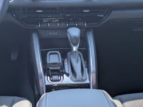 New 2026 GMC Canyon Elevation w/ Convenience Package RWD image 18