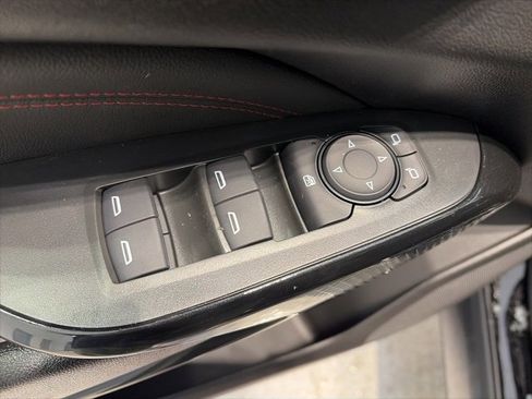 New 2026 Chevrolet Trax RS w/ Sunroof Package image 9