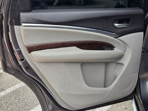 Used 2017 Acura MDX FWD image 15