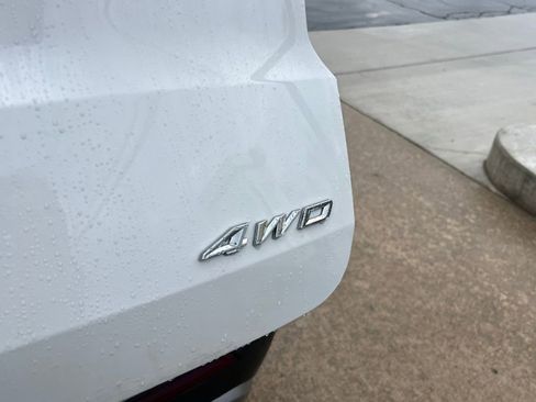 Used 2025 Ford Explorer Platinum w/ LUX Leather Package image 21