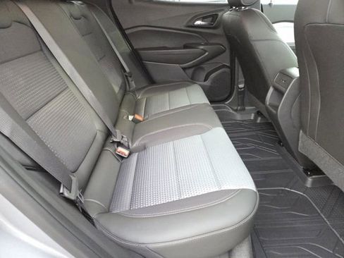 New 2026 Chevrolet Trax LT image 25