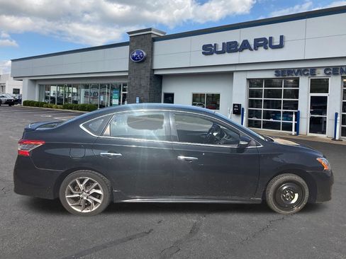 Used 2015 Nissan Sentra SR w/ Navigation Package FWD image 2