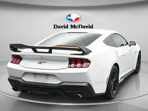 Used 2025 Ford Mustang GT RWD image 8