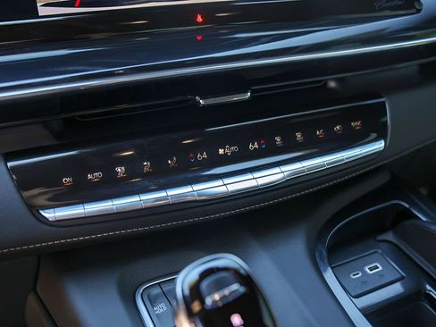 Certified 2023 Cadillac Escalade Sport w/ LPO, ONYX Package image 19