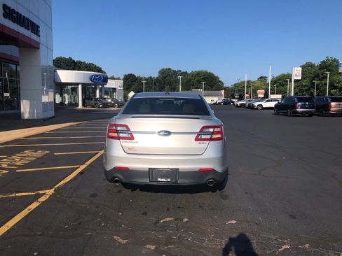 Used 2013 Ford Taurus SEL FWD image 6