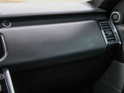 Used 2016 Land Rover Range Rover Sport HSE image 18