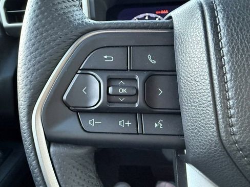 Used 2025 Toyota Tacoma TRD Off-Road image 15