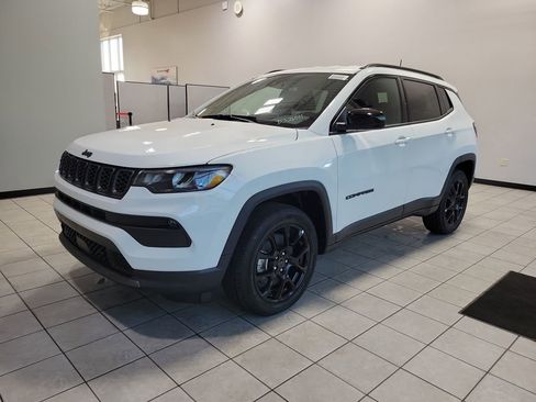 New 2026 Jeep Compass Latitude w/ Quick Order Package 29K AWD/4WD image 2