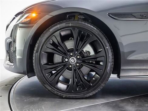 New 2024 Jaguar XF R-Dynamic SE AWD/4WD image 13